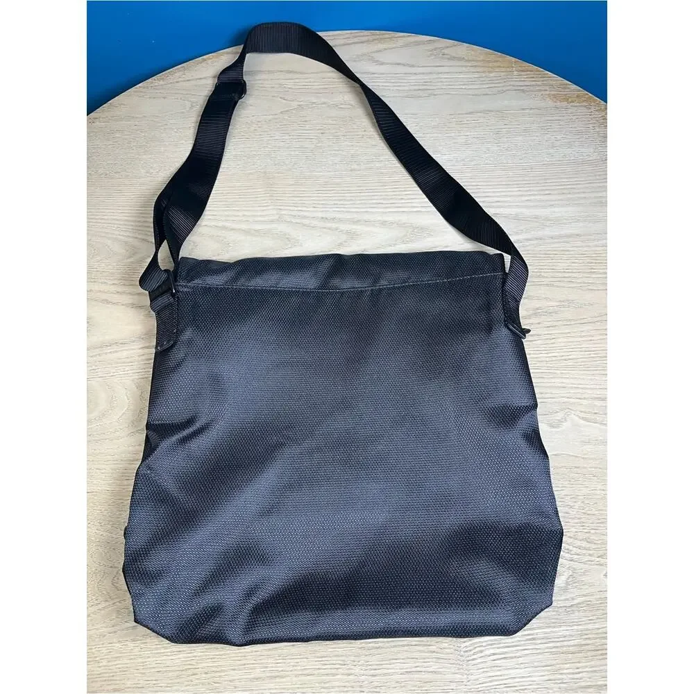 TUMI Alpha Bravo Barton Black Nylon Crossbody Messenger Bag Travel Carry On
